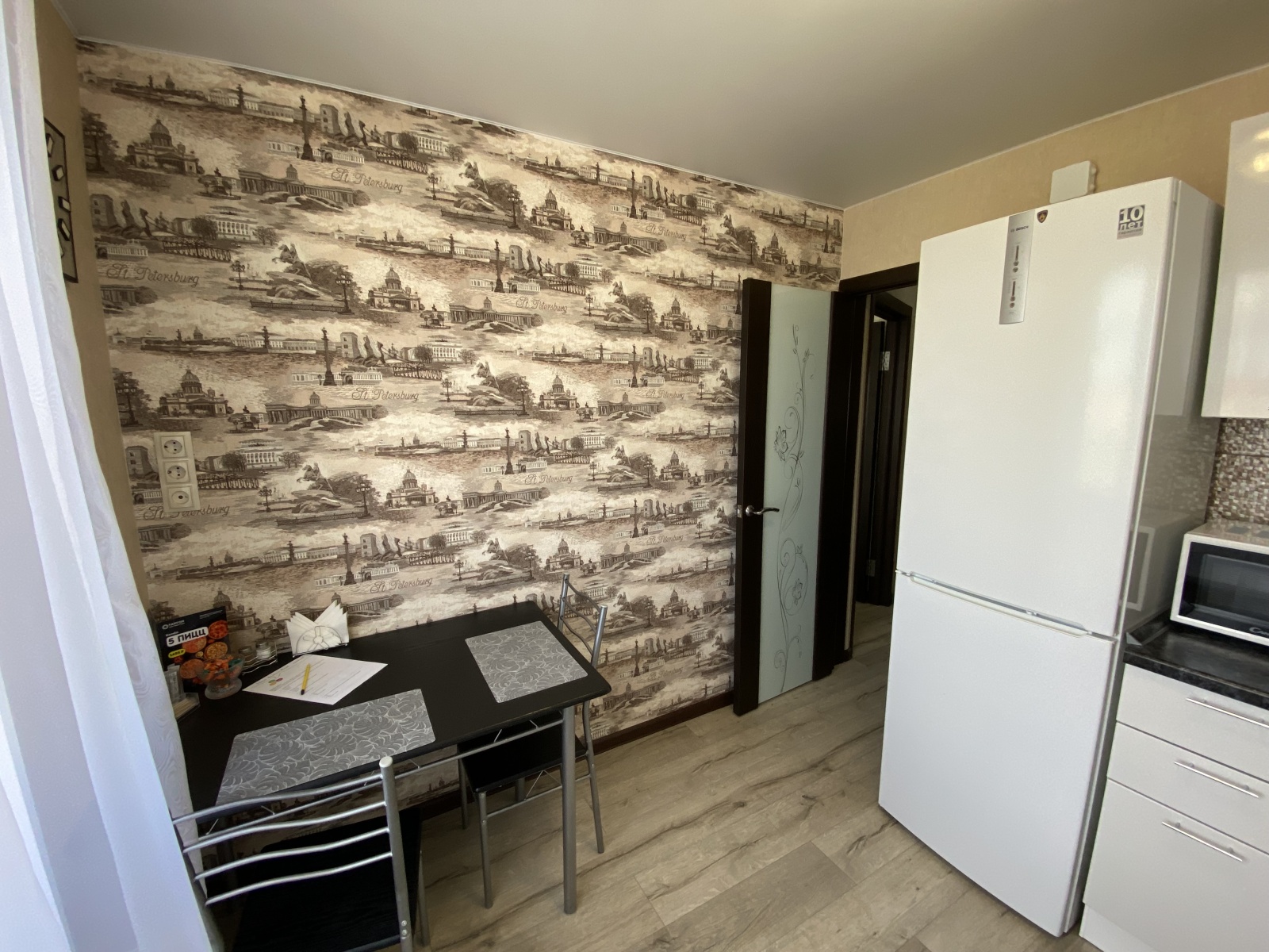 Right Room на Петра Тарасова 5
