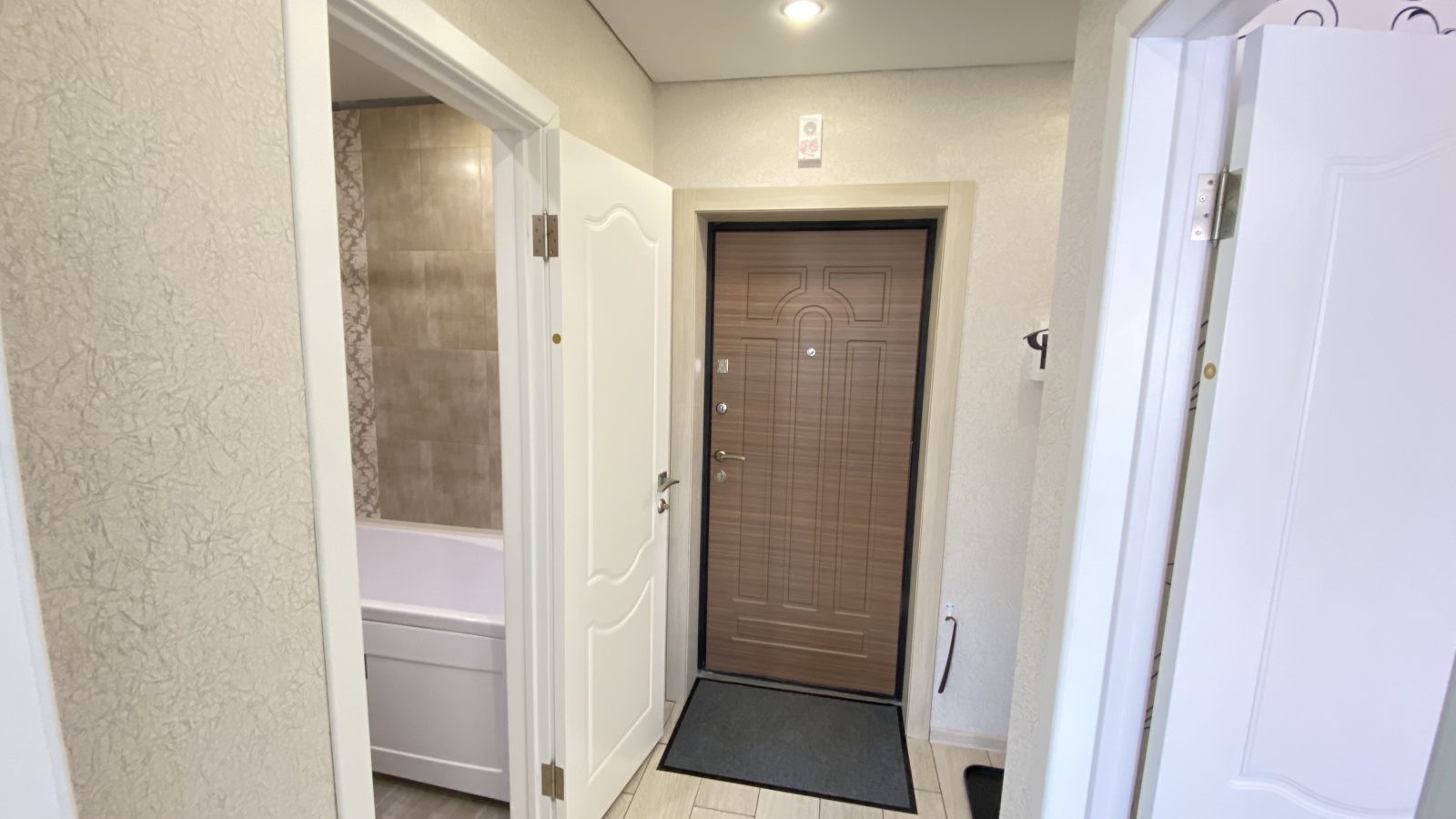 Right Room на Братьев Луканиных