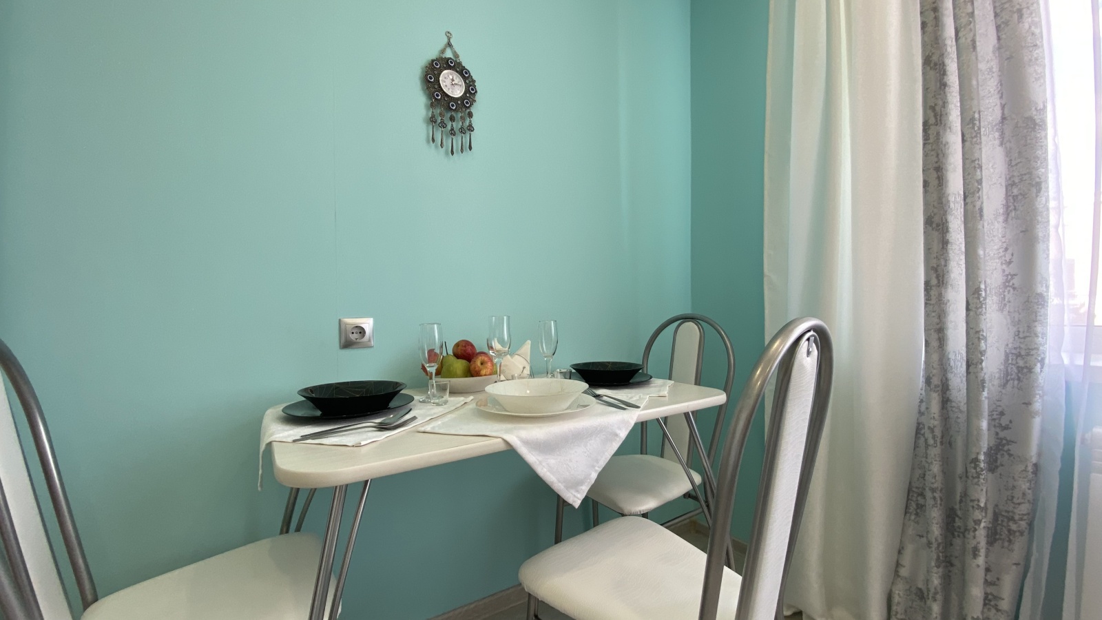 Right Room на Братьев Луканиных