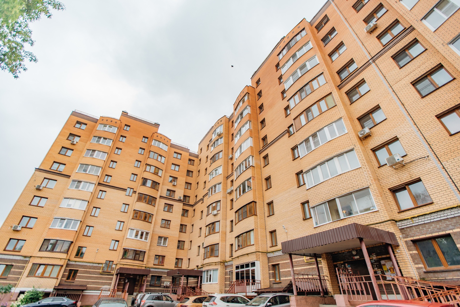 Трехкомнатная квартира в тихом районе