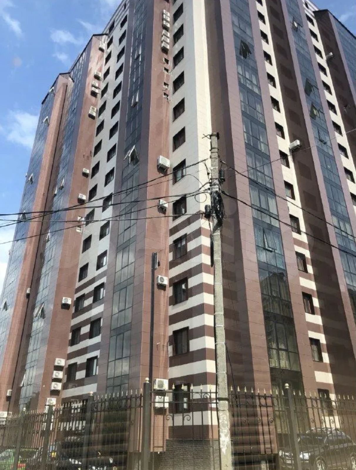 Однушка у музея Космонавтики