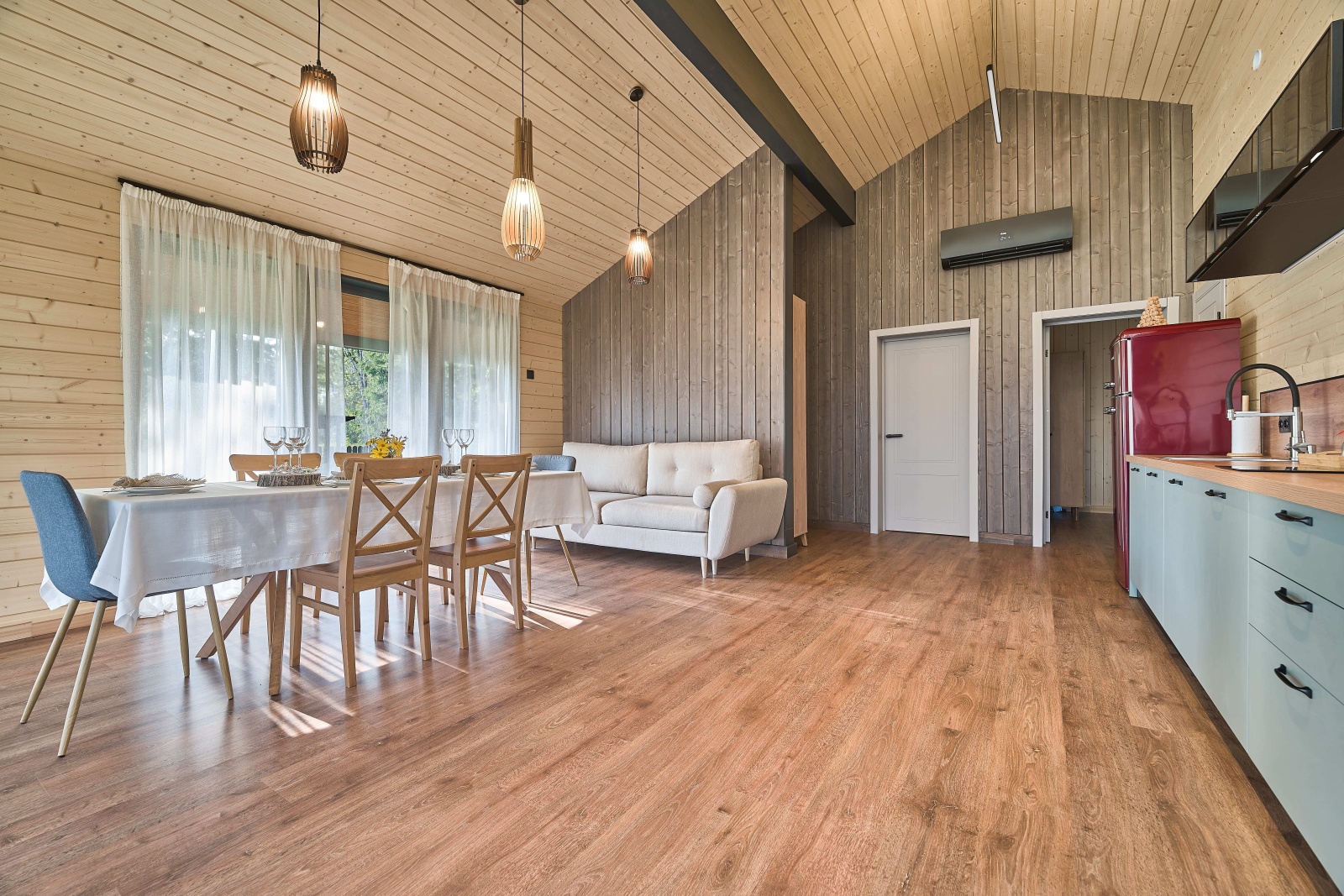 Panorama Home