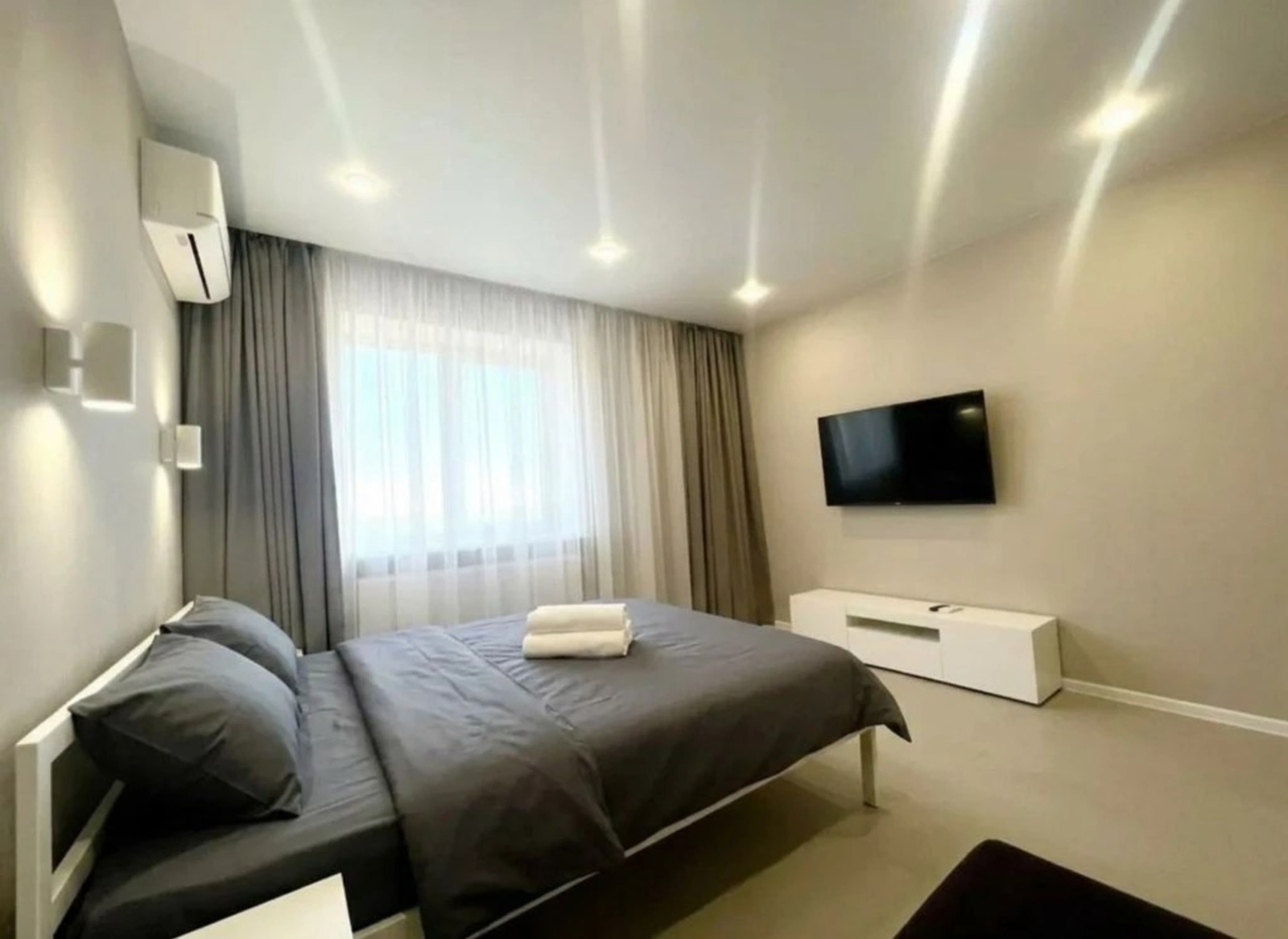 Однокомнатная квартира с красивым видом из окна
