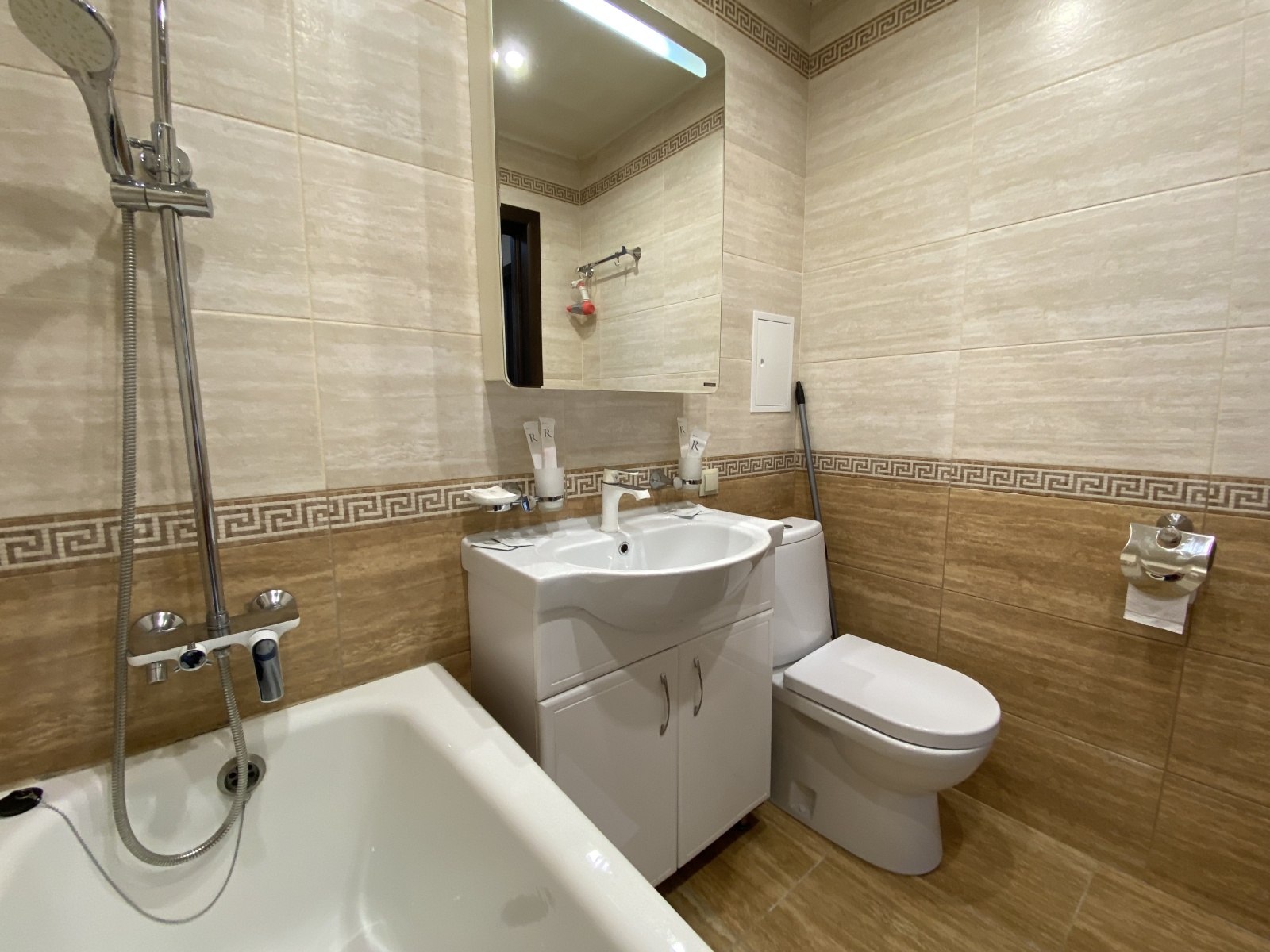 Right Room на Петра Тарасова 5